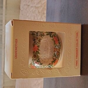Hallmark 1980 "Grandmother" Christmas Glass Ornament, NWT